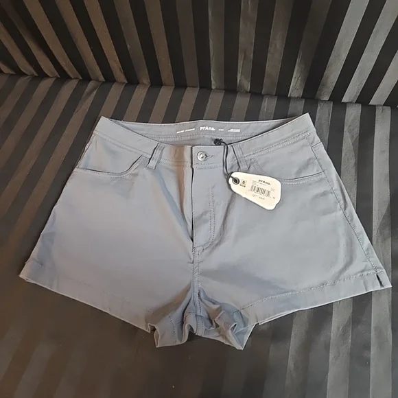 Size 12 prAna Stretch Zion Halle Shorts Thundercloud Gray Color With Pockets - Picture 8 of 9